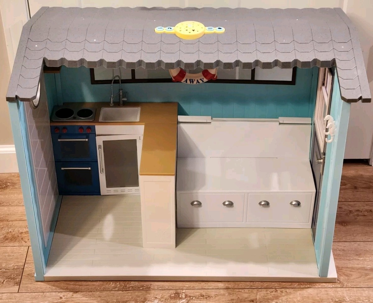 Our Generation Seaside Beach Pool House Cabana Dollhouse +Some Accessories  WORKS