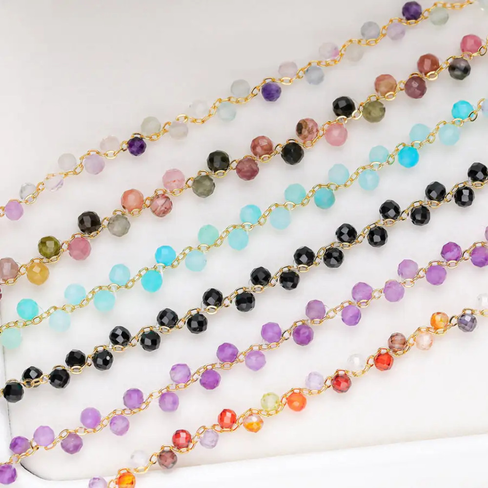 Collana con piccole pietre naturali grigie - fine catena minimalista go foto 3