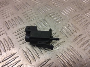 BMW 1 E82 E88 2010 Diesel Turbolader Magnetventil 150 kW 7810831 SKE33318 28613