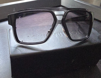 Louis Vuitton 眼鏡 Louis Vuitton Enigme Sunglasses Black Z0361U 93L Square LV Frame