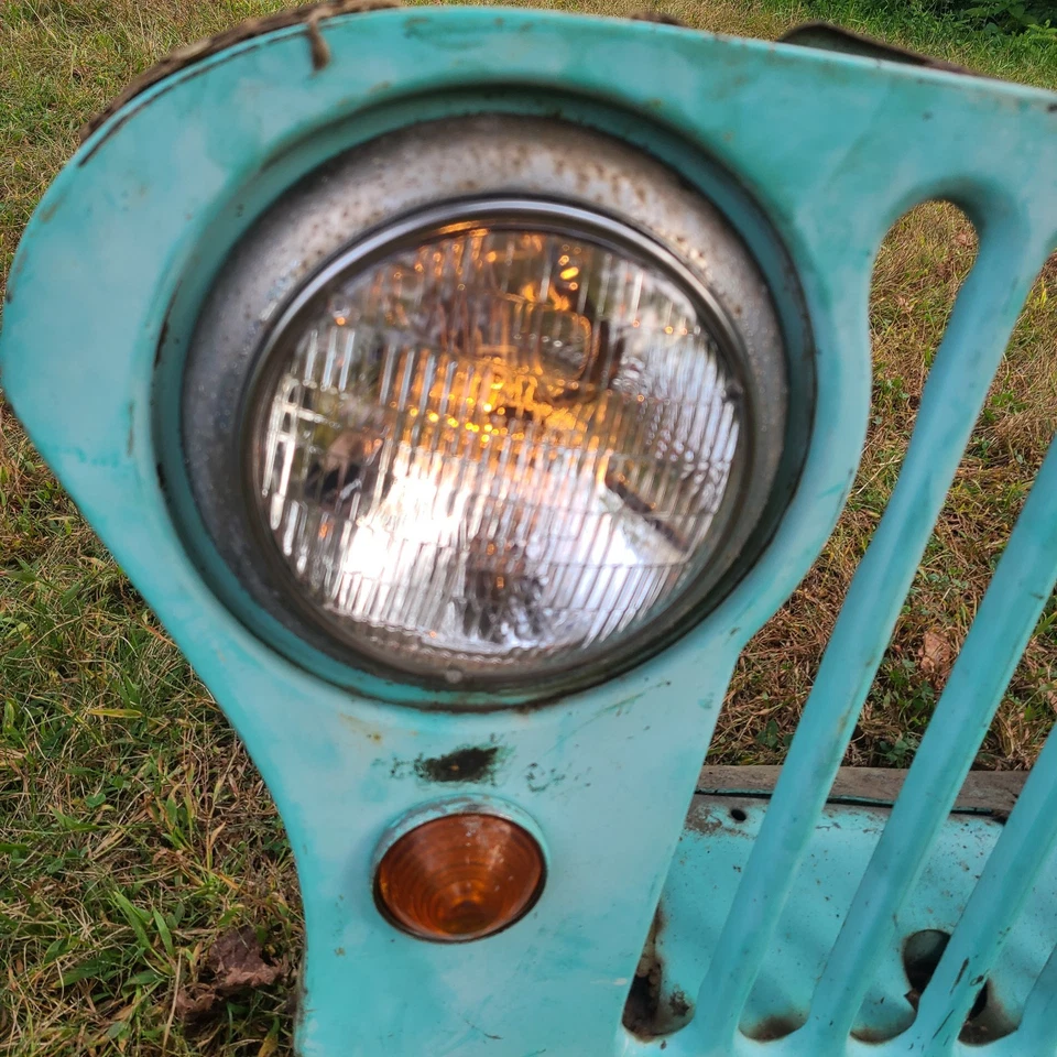 Rejilla Jeep Willys con faros funcionando vintage??? Foto 2 de 4
