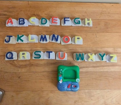2002 Leap Frog Fridge Phonics + Numbers Working Missing Letter V