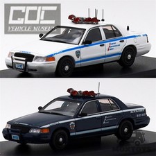 Modellino auto GOC 1:64 Crown Victoria AP220 blu scuro/#1237 bianco pressofuso