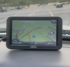Magellan RoadMate 5235T-LM Automotive GPS Unit