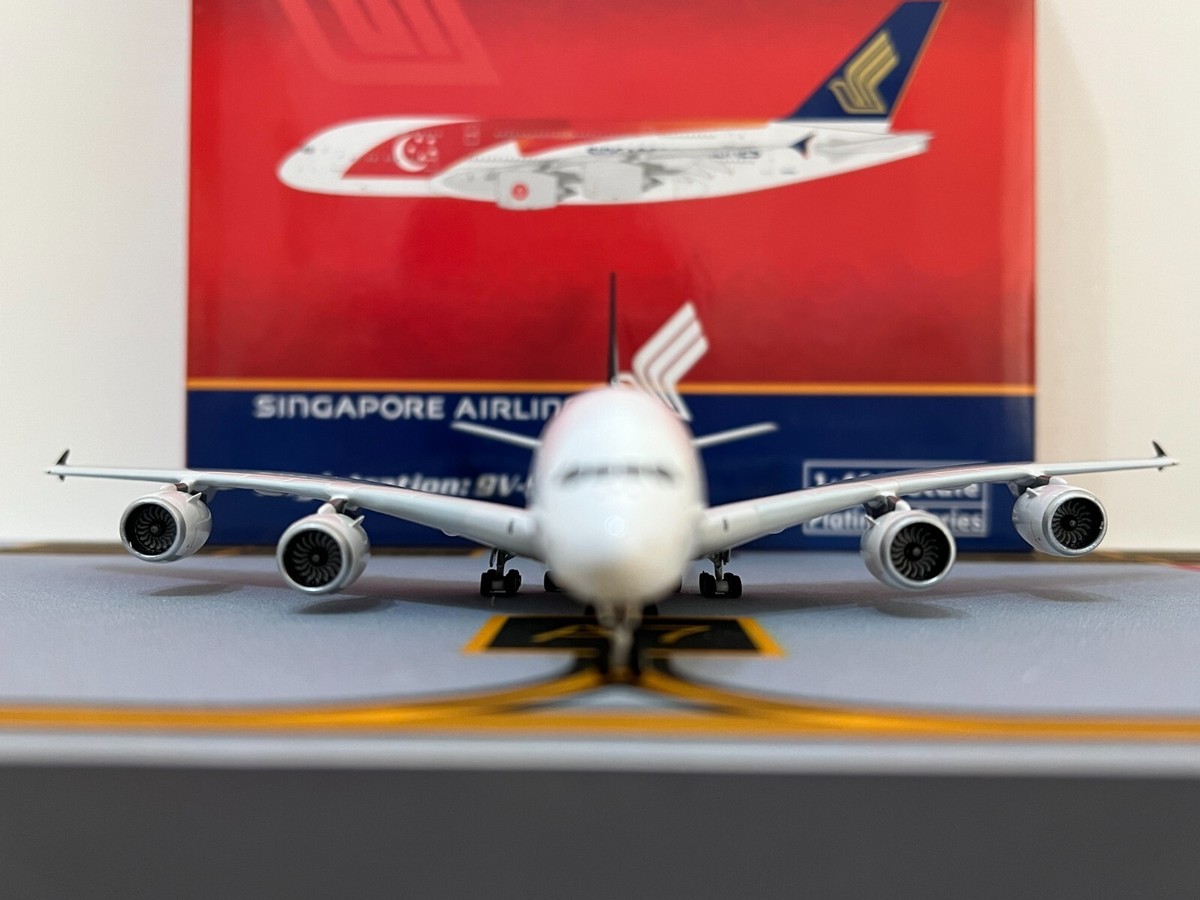 Phoenix 1:400 Singapore Airlines Airbus A380 50th year of