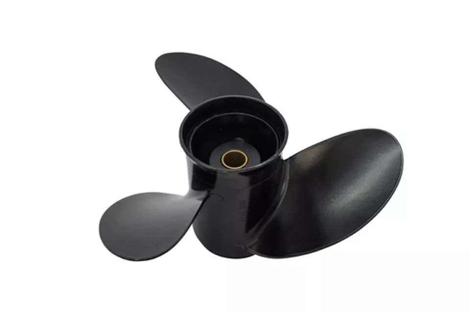 Mercury - 25-70HP - Dia 11 1/8" - Pitch 13" - image 3 of 3