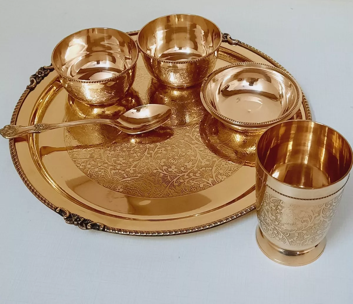 Brass dinnerware clearance