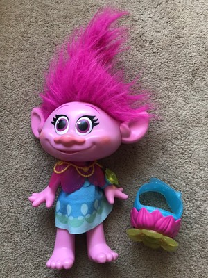 interactive poppy troll