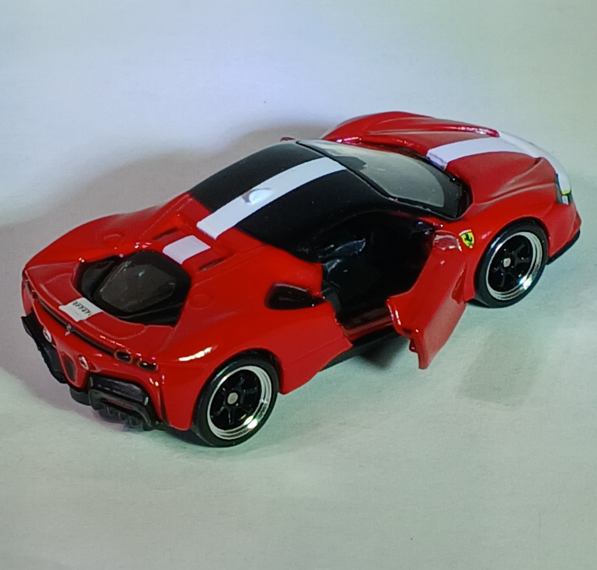 1/64 RED FERRARI SF90 STRADALE ASSETTO FLORANO CUSTOM w/ Opening
