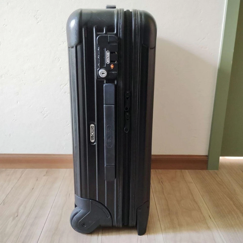 Rimowa Salsa 33L Mad Black 2-wheels Carry Case Suitcase - Image 4 of 4