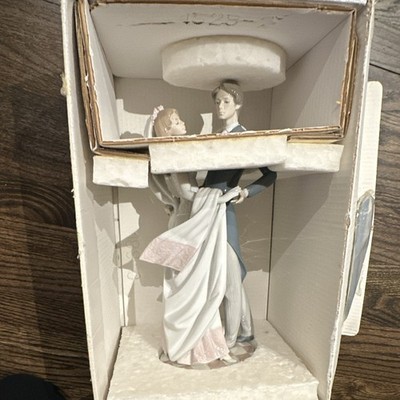 LLADRÓ Porcelain Wedding Dancing Couple Figurine 010.01528 Spain Boxed