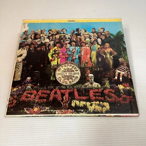 The Beatles Sgt Pepper Lonely Hearts Club Band Vinyl Record SMAS 2663 Pre-Owned
