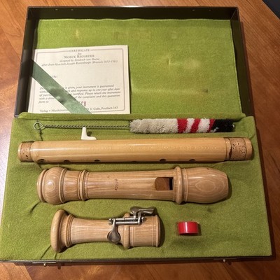 VINTAGE! Moeck Rottenburg Tenor Recorder no 249a comes with case Brown OR Black