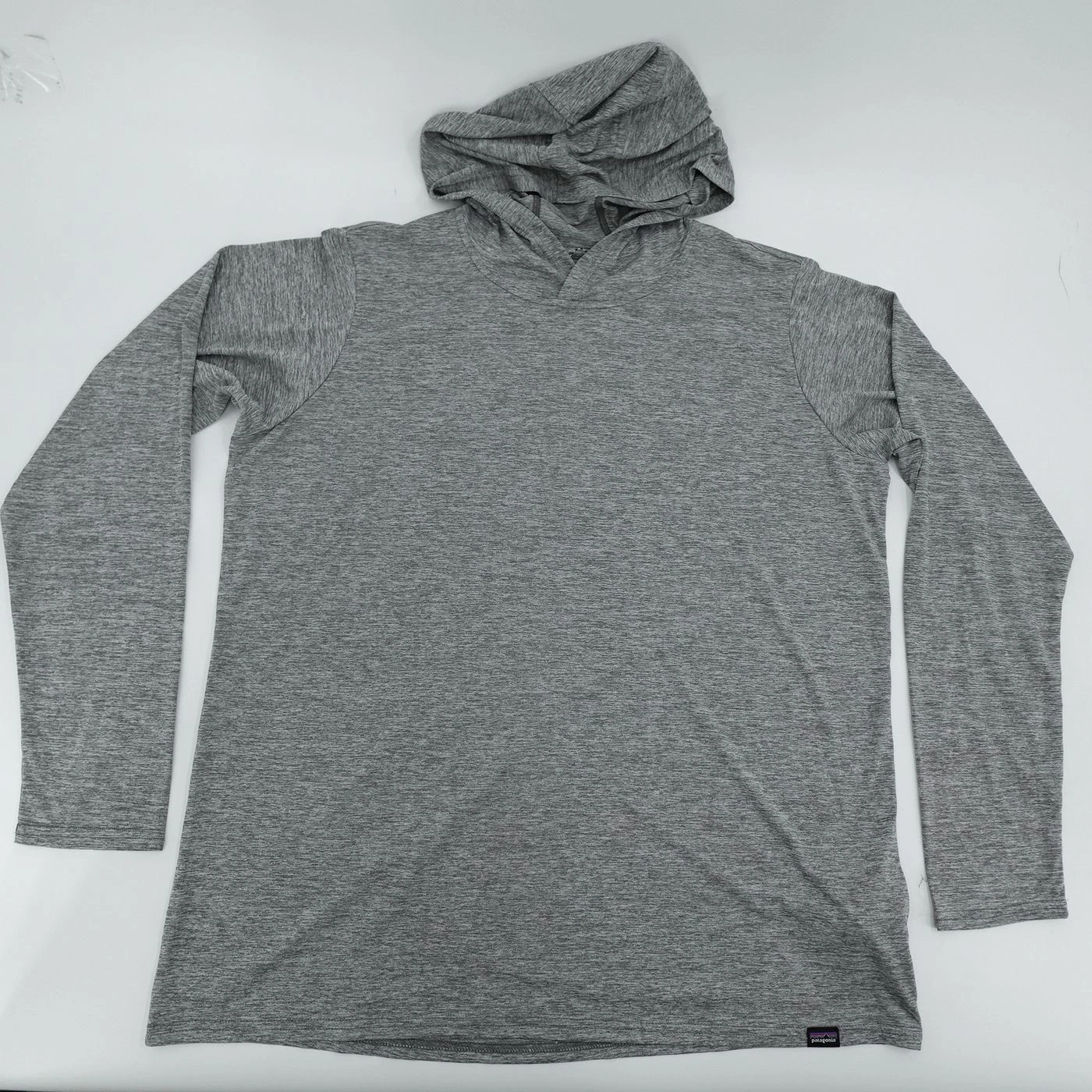 Patagonia Hoodie Mens XL Gray Pullover Lightweight Hiking Outdoor Quick Dry Sun