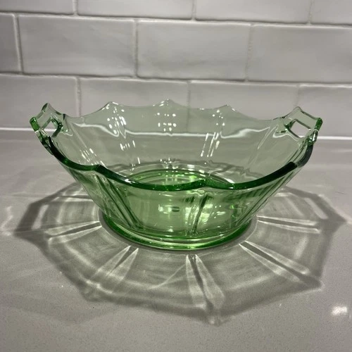 Uranium green depression bowl