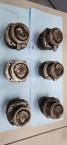 Porsche Pistons And CYLINDERS 90MM USED FOR 2.7L
