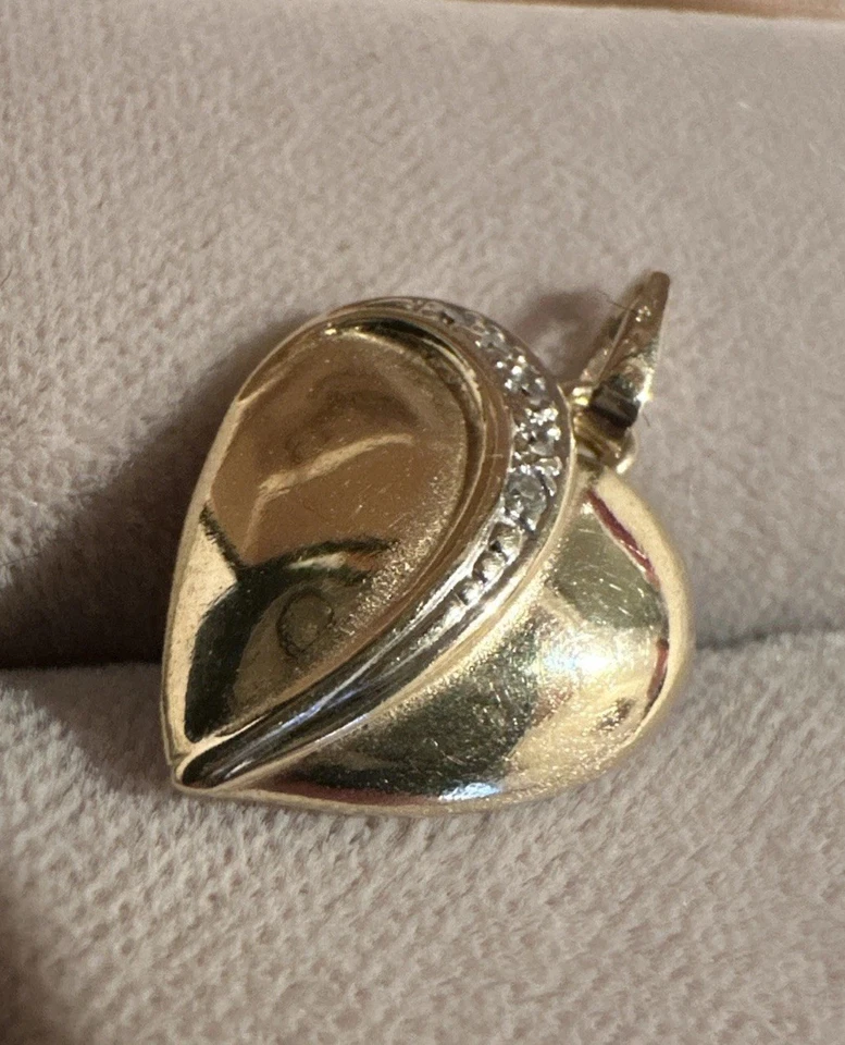 Anhänger, Gg 585, Herz mit kleinen Diamanten, ca. 20x 13 mm, Öse 3x2,2mm,1,55 Gr