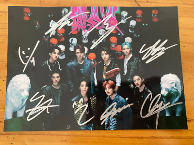 STRAY KIDS 楽 STAR GROUP Autographed Photo 4*6 K-POP COLLECTION 2023A