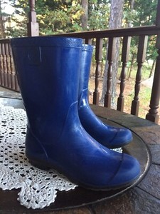 raana rain boot