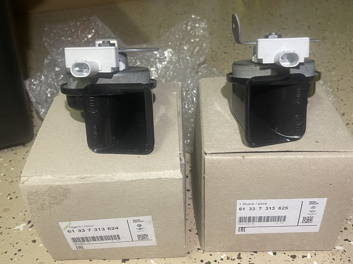 NEW OEM BMW Mini Air Hor PN:61337313624 & 61337313625 Priced NEW OEM BMW Mini Air Hor PN:61337313624 & 61337313625 Priced
