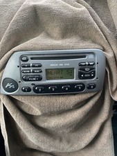 FORD STEREO 6000 CD FORD KA IN BUONE CONDIZIONI