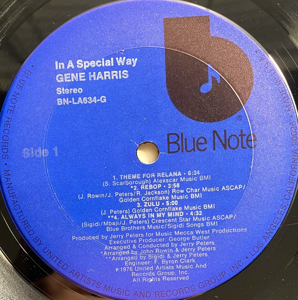 In A Special Way GENE HARRIS LP Jazz Funk Soul 1976 Vinyl Blue