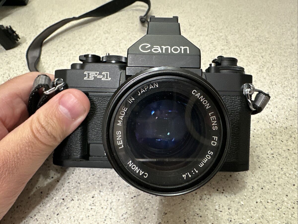Canon F-1 35mm Vintage Rare 50mm 1:1.4Lens Data Back Speed Canon F-1 35mm Vintage Rare 50mm 1:1.4Lens Data Back Speed