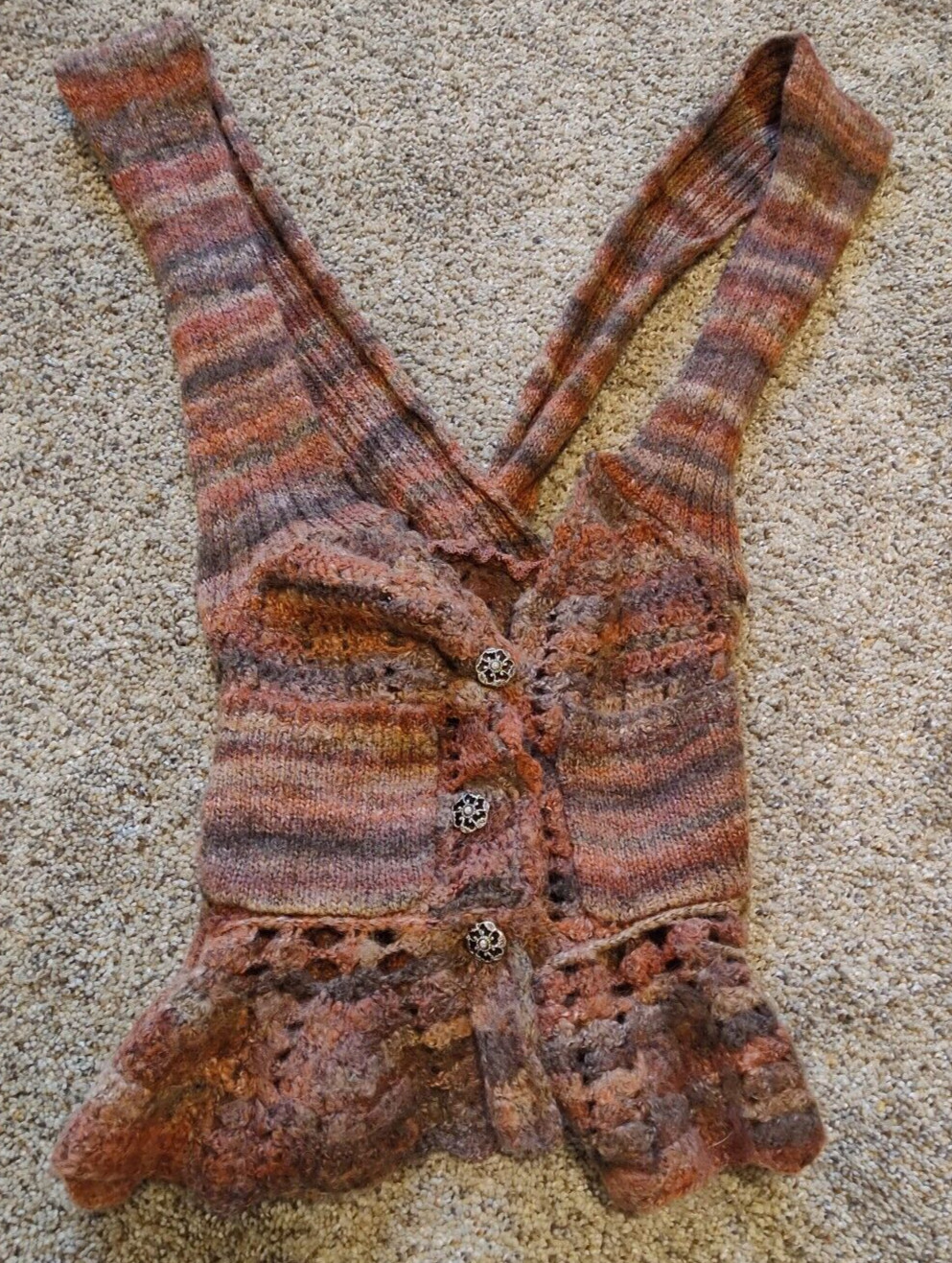 BKE THE BUCKLE BUTTON DOWN X BACK SLEEVELESS SWEA… - image 4