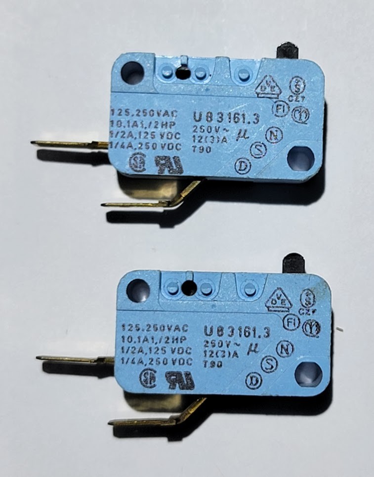 Lot of 2 - Crouzet - 831613-04 – Premium Miniature Microswitch - SPST - NO, New