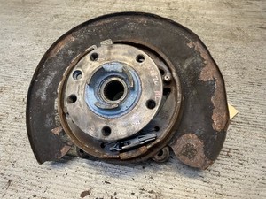 77136 Achsschenkel links hinten AUDI Q7 (4L) 7L8505435