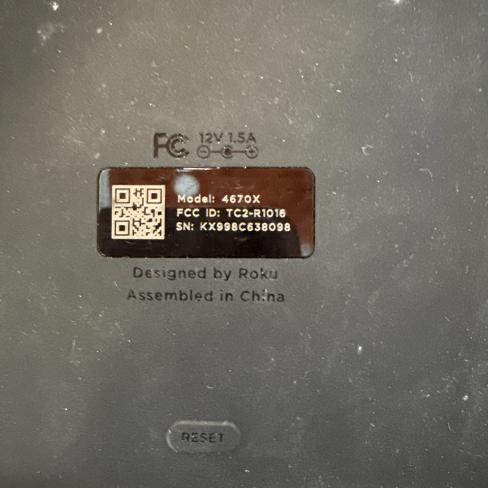 Roku Ultra - Ultimate Streaming Player - SOLO DISPOSITIVO DE TRANSMISIÓN 4K (sin control remoto) Foto 3 de 3