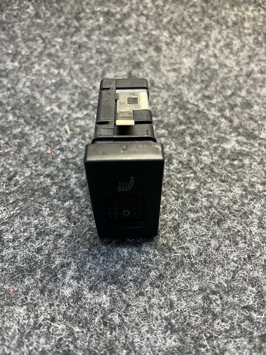 Schalter Sitzheizung VW PASSAT Variant 3BG 3B0963563C links 02-2005
