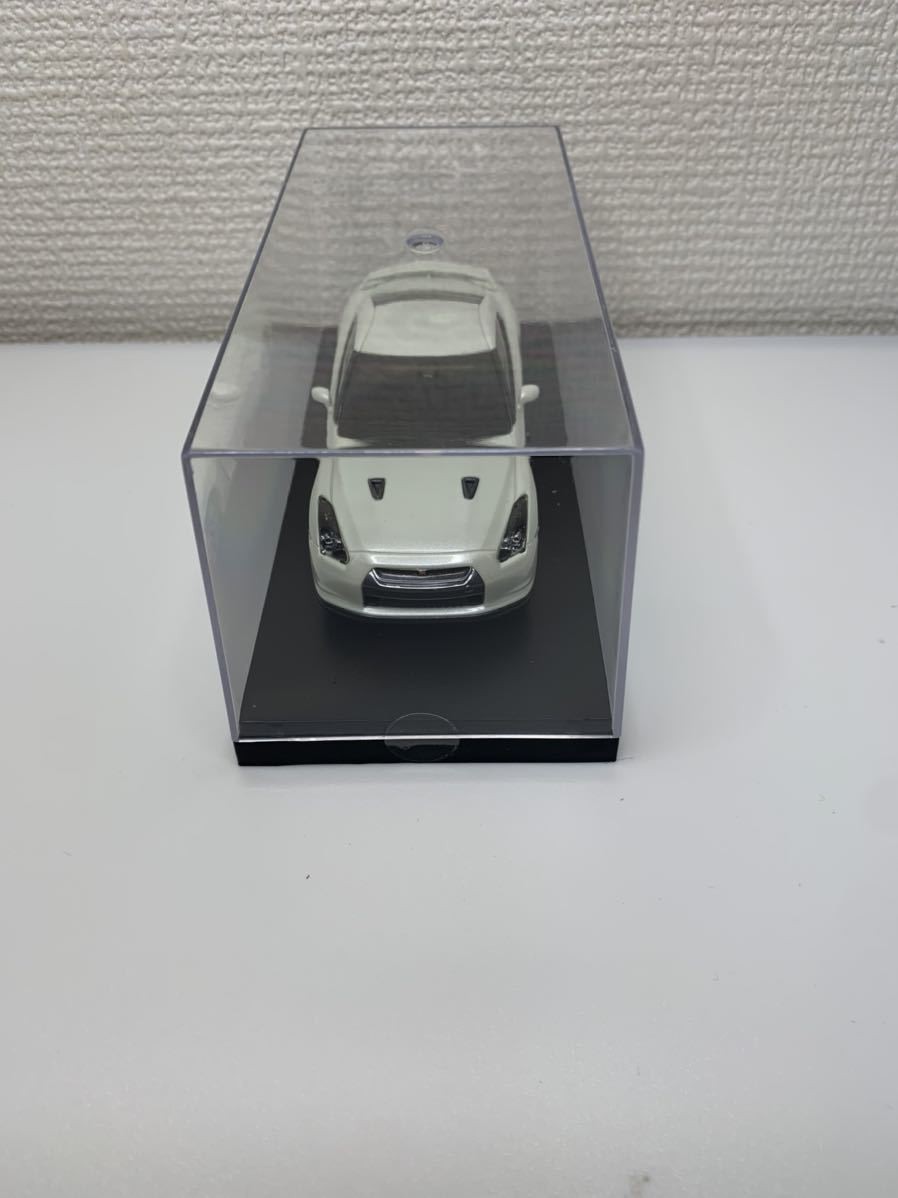 Kyosho 1 43 AuScale CollectiNissan GTR White Pearl Body parts DNP404 chassis