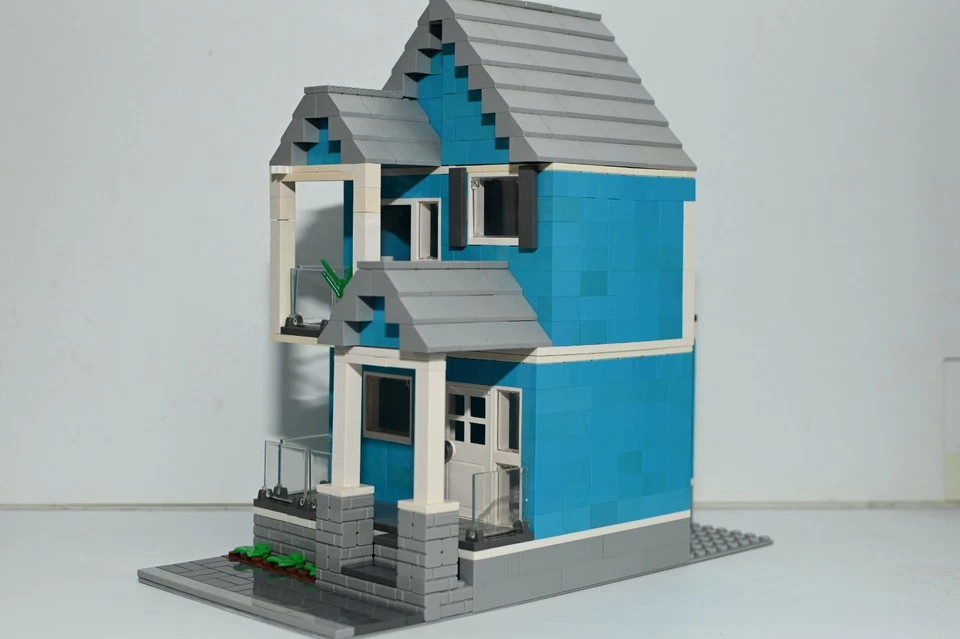 Brick House Dark Azure Modular City Custom Model Built compatible with LEGO - Image 2 of 4