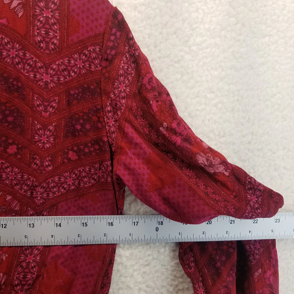 Pullover Kendall + Kylie Mameluco Mujer Pequeño Rojo Cuello en V Elastizado Manga Larga Foto 2 de 4