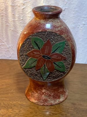 Vintage Nicaraguan Pottery Vase San Juan de Oriente Sgraffito Hand Carved Floral