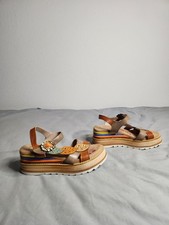 L  Artiste Irvetta Platform Sandal Womens Size 40 Colorful Spring Step Leaves EUC