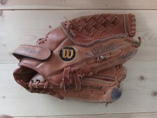 Wilson A2331 Signature Model George Brett Baseball Glove RHT 12 Inch