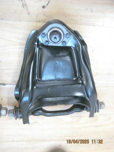 Holden HQ HJ HX HZ WB Upper Control Arms REFURBISHED - READ DESCRIPTION - Picture 2 of 4