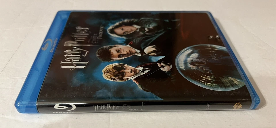 Harry Potter and the Order of the Phoenix (Blu-ray Disc, 2007) - Image 2 of 4