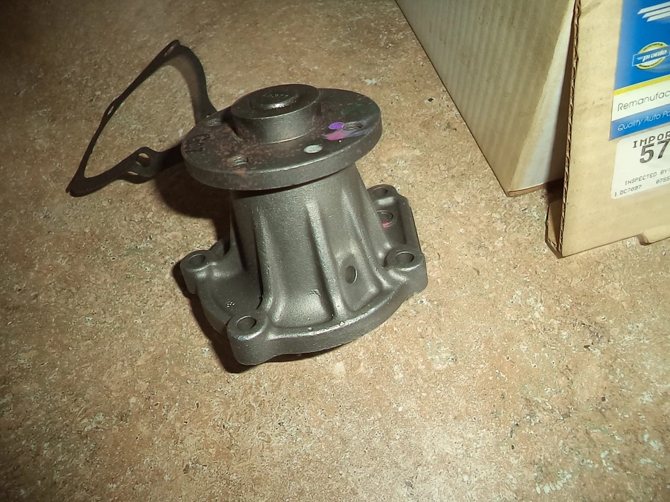 57-1225 WATER PUMP 87-95 TOYOTA PASEO TERCEL OEM TOYOTA PUMP 571225 — 第 3/4 张图片