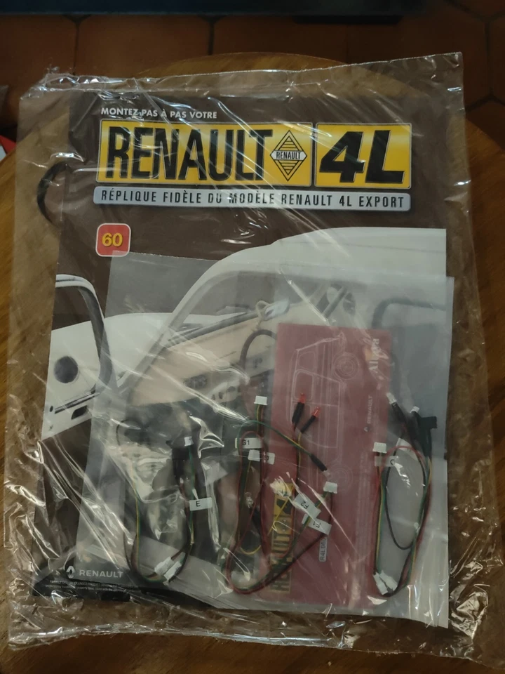 Renault 4L Export 1/8 N°60 Bis - Photo 1/1