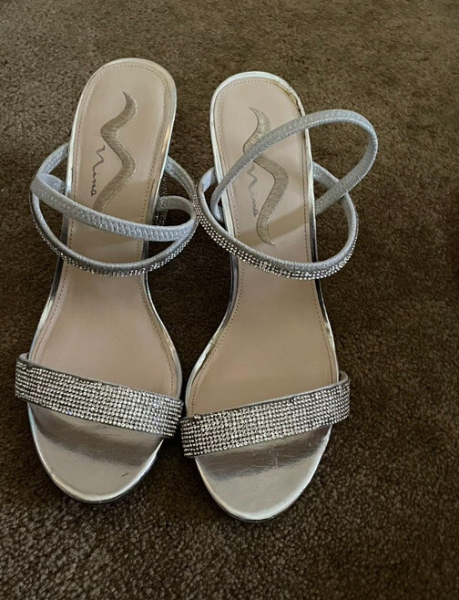 Women's Size 9 Heels Stylish Comfortable Dress Shoes-image