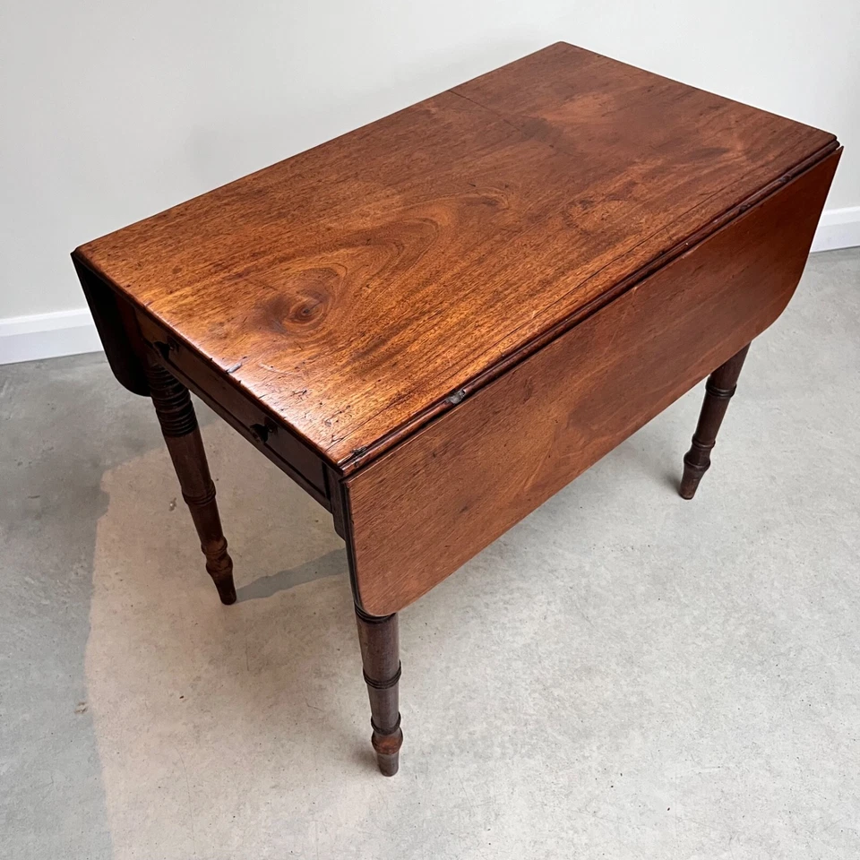 Mesa de cena William IV caoba Pembroke Foto 2 de 4