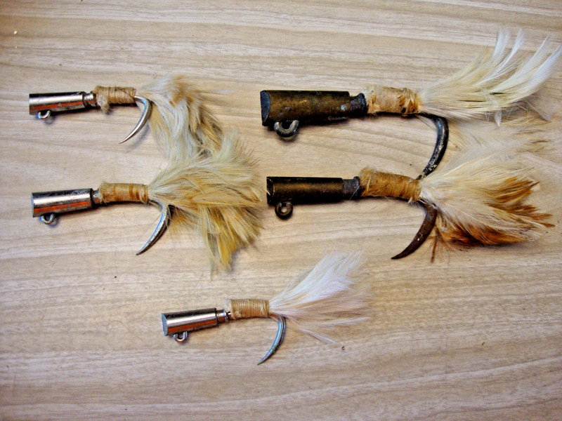 5 VINTAGE HEAVY SALTWATER FISHING FLY'S-HOMEMADE??