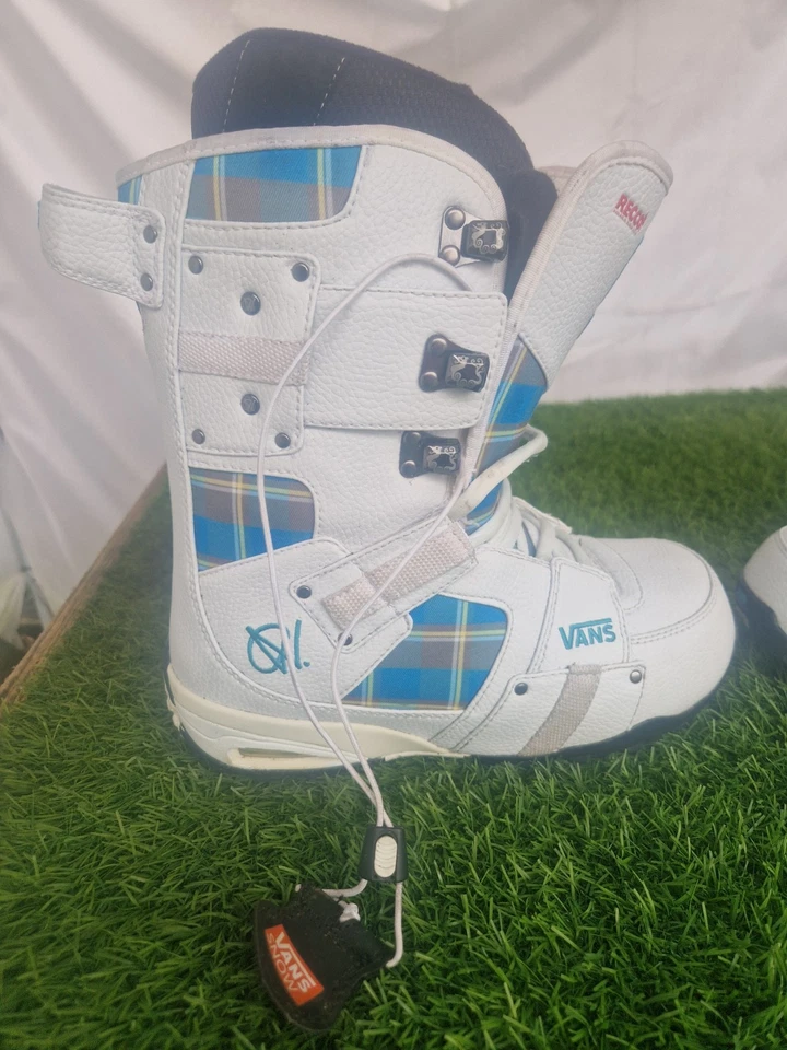 Vans Andreas Wigg Snowboard Boots - VGC - UK Size 8.5 - Image 2 of 4
