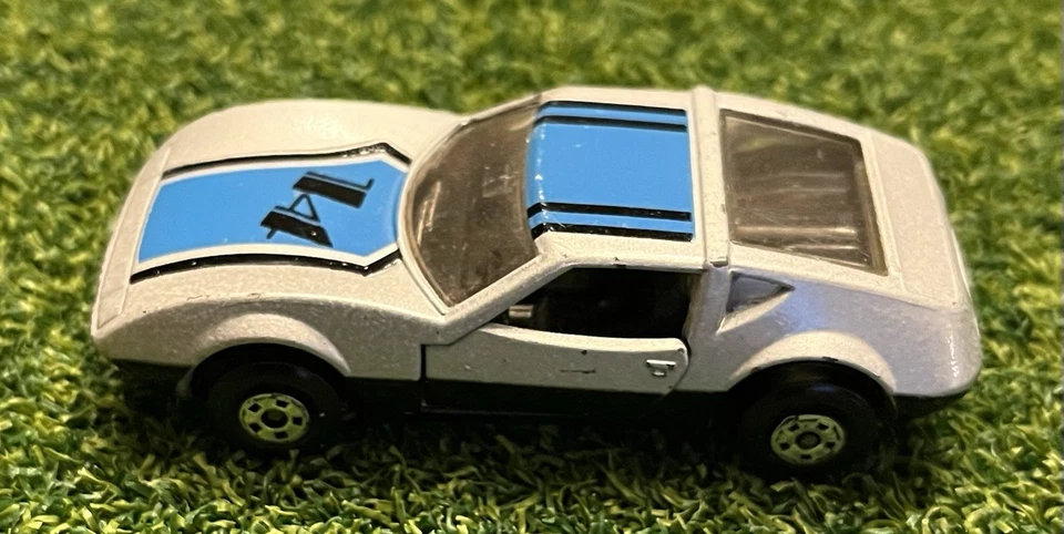Matchbox Lesney Super fast No. 14 Rallye Royale Gray With Blue Stripe - Image 3 of 4