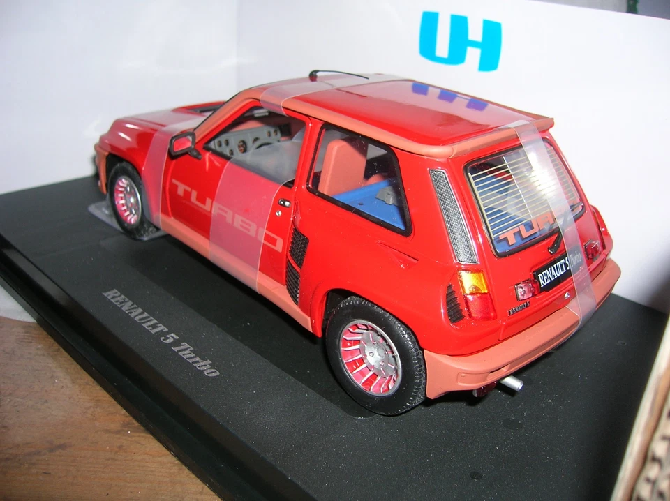 Renault 5 R5 turbo 1/18 rossa red stradale Universal Hobbies UH cod. 4520 - Immagine 3 di 4