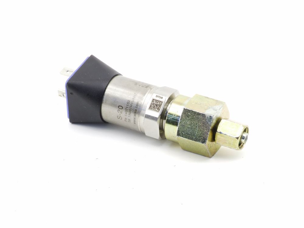 WIKA S-10 + 981.22 - Transmitter + Rohr-Druckmittler - Günstige Industrieersatzteile, 125,21 WIKA S-10 + 981.22 - Transmitter + Rohr-Druckmittler - Günstige Industrieersatzteile, 125,21