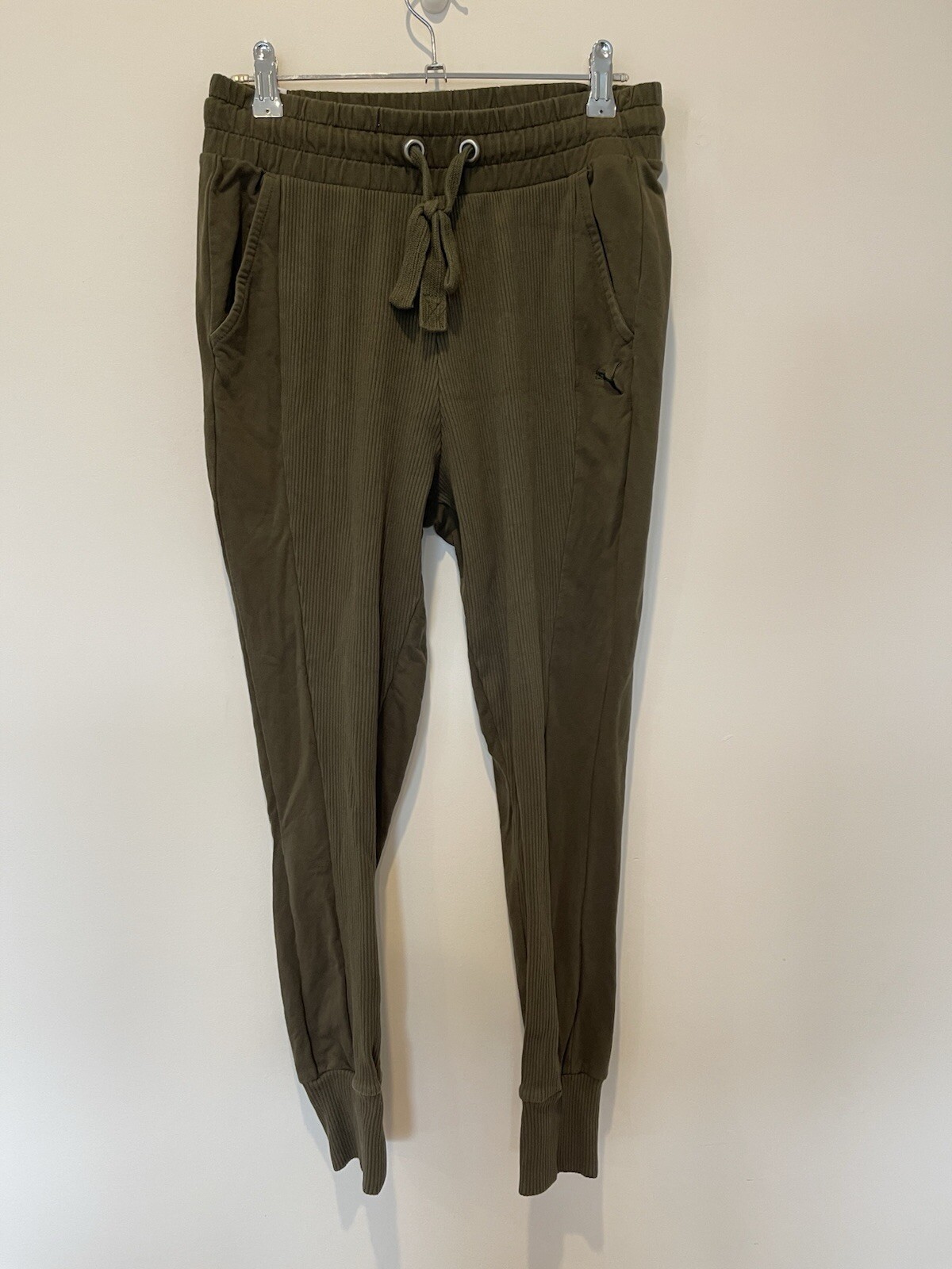 Puma Womens Khaki Green Jogger Tracksuit Pants Size XS Elastic Waist Pocket EUC